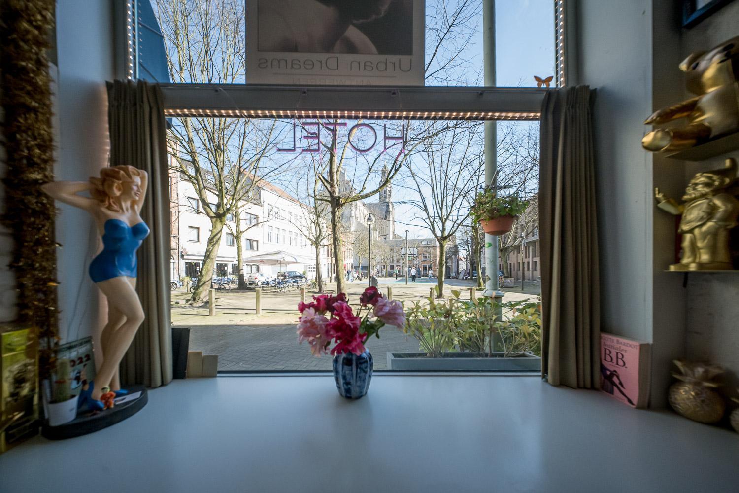 Hotel Urban Dreams Antwerpen Bagian luar foto